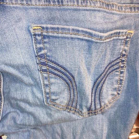 Hollister Jeans - Picture 3 of 4